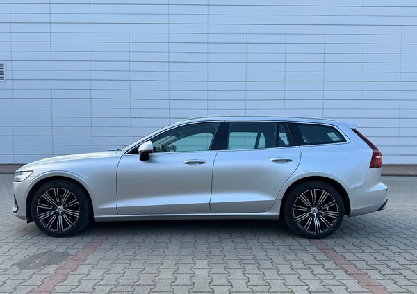 Volvo V60 cena 139999 przebieg: 120000, rok produkcji 2021 z Gdańsk małe 352